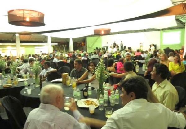 Francisco Sobrinho comemora aniversário de seu Portal. - Imagem 1