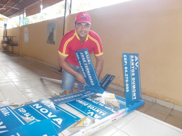 Novas placas com nomes de ruas serão colocadas na cidade. - Imagem 10