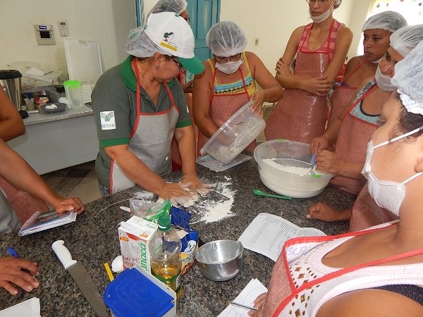 Curso de doce e salgados está sendo ministrado em Lagoinha  - Imagem 5