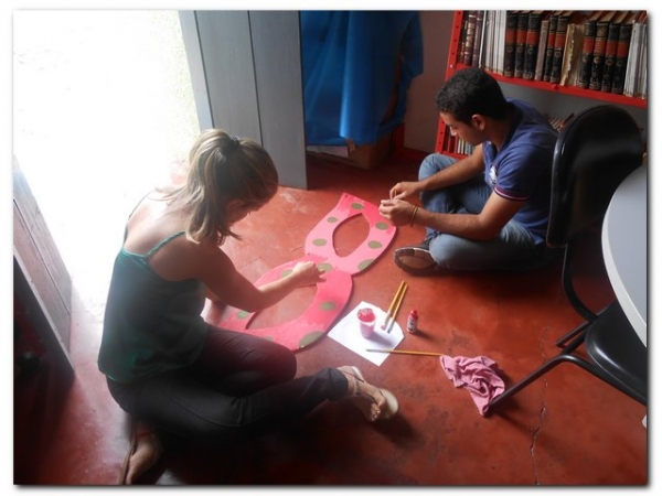 Prefeito Dr. Moura se reúne com a equipe organizadora do Carnaval 2014 - Imagem 5