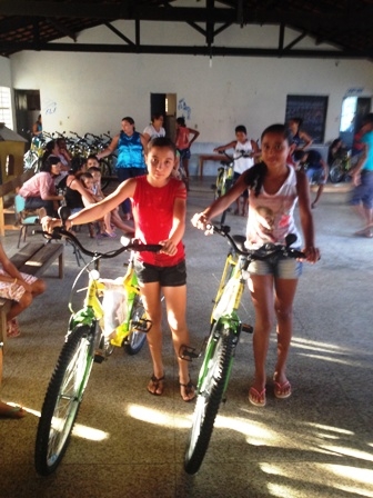 prefeito chico pereira Entrega bicicletas do programa pedala Piaui aos alunos do municipio da cidade - Imagem 18