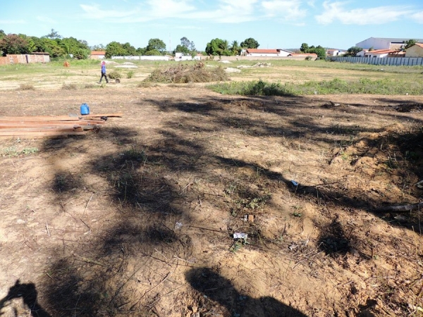 Empresa começa a implantar canteiro de obras da Praça da Juventude - Imagem 2
