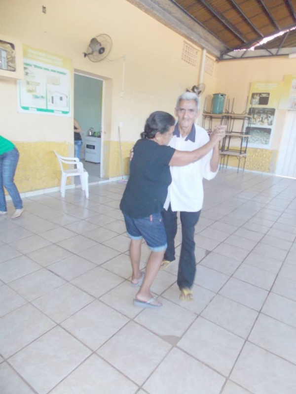 Atividades com os idosos do Grupo na Flor da Idade. - Imagem 6