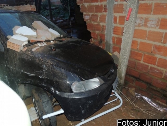 Caixa d´água desaba na cidade de Água Branca - Imagem 15