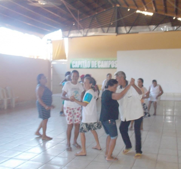 Atividades com os idosos do Grupo na Flor da Idade. - Imagem 7