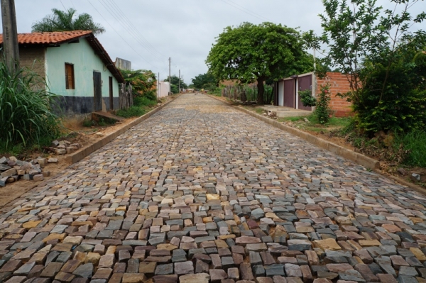 Prefeitura construirá calçamentos em várias ruas da cidade - Imagem 1