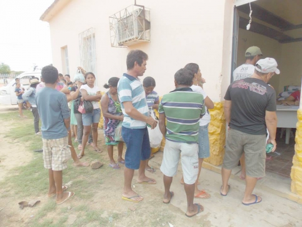 Prefeitura distribui sementes selecionadas para agricultores. - Imagem 9