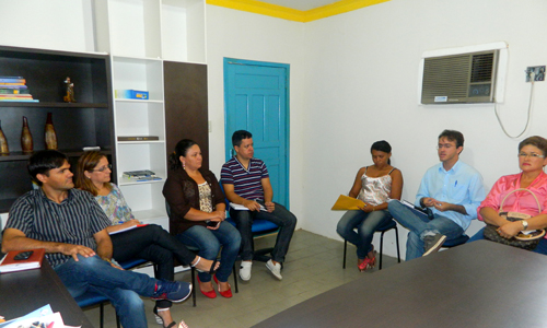 Gestores participaram de reunião com consultor do Sebrae