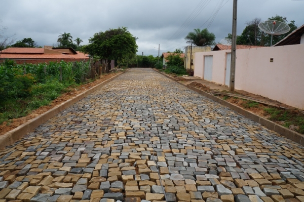 Prefeitura construirá calçamentos em várias ruas da cidade - Imagem 3