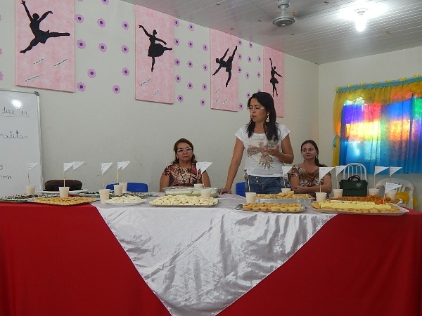 Veja como foi o encerramento do Curso de Doces e Salgados  - Imagem 3