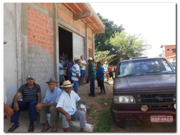 Secretaria Municipal de Agricultura em parceria com a CONAB distribui 106,5 toneladas de Milho para pecuaristas de Inhuma.  - Imagem 7