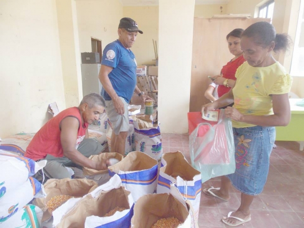 Prefeitura distribui sementes selecionadas para agricultores. - Imagem 1