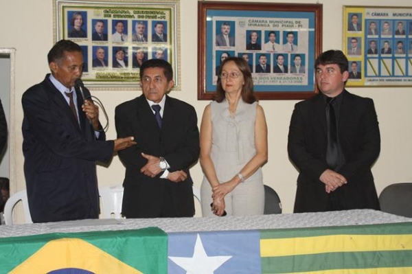 Derisvaldo Xavier toma posse como Vereador - Imagem 4