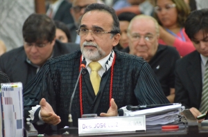 Ex-prefeito de Passagem Franca é condenado por dispensa indevida de licitação