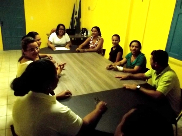 Prefeita discute metas para 2014 com assessores e secretários em Canavieira  - Imagem 1