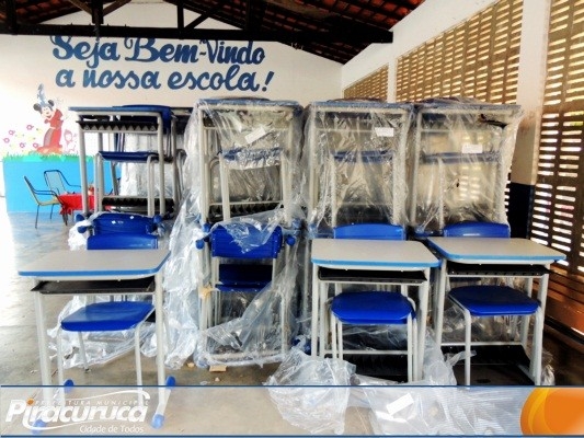 SEDUC libera 200 carteiras para unidades escolares do município de Piracuruca - Imagem 2