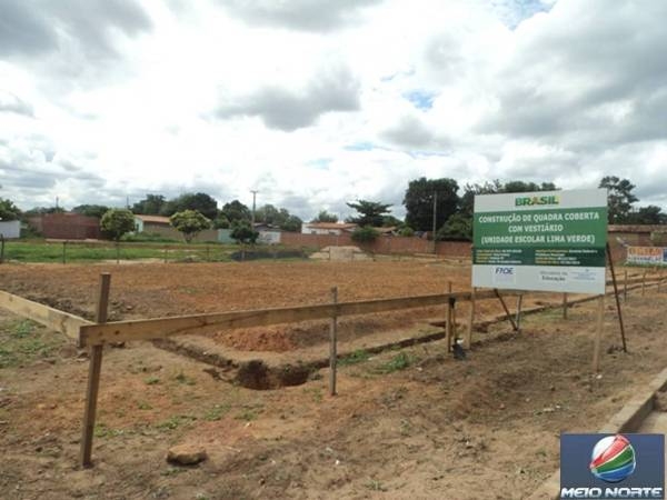 Quadra escolar coberta com vestuário está sendo construída no Bairro Vale Verde - Imagem 4