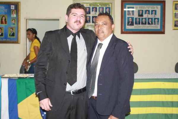 Derisvaldo Xavier toma posse como Vereador - Imagem 17