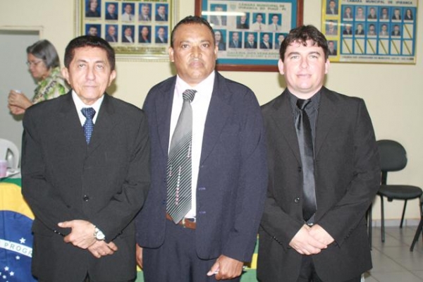 Derisvaldo Xavier toma posse como Vereador - Imagem 19