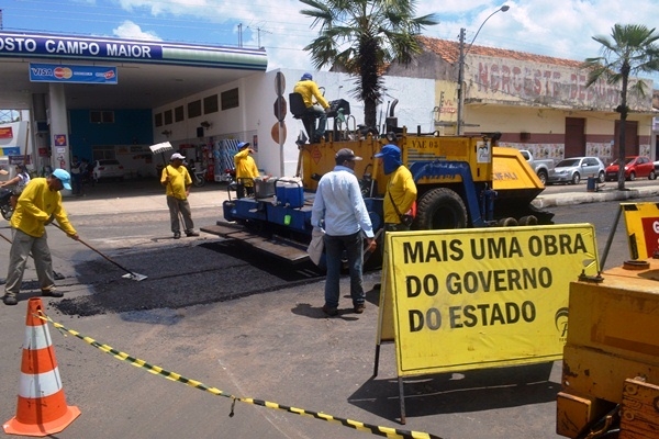 Concluído o asfalto da Avenida de Flores e agora é iniciado na Demerval Lobão - Imagem 2