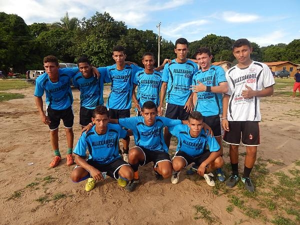 Veja como foi à abertura do campeonato de futebol em Estaca Zero - Imagem 2