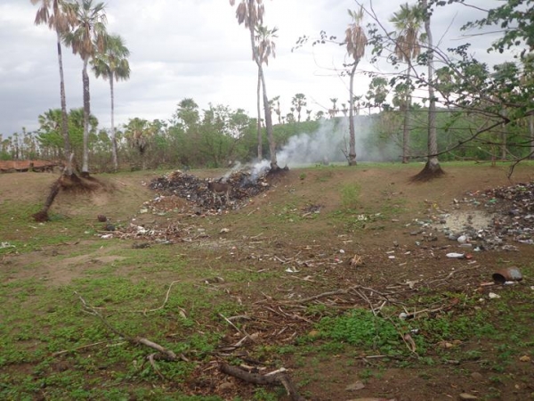 Matadouro público vira lixão a céu aberto. - Imagem 6