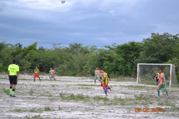 Na 1ª rodada do Campeonato Amador de Boa Hora Barra do Brejo e Paulinos saem na frente - Imagem 40
