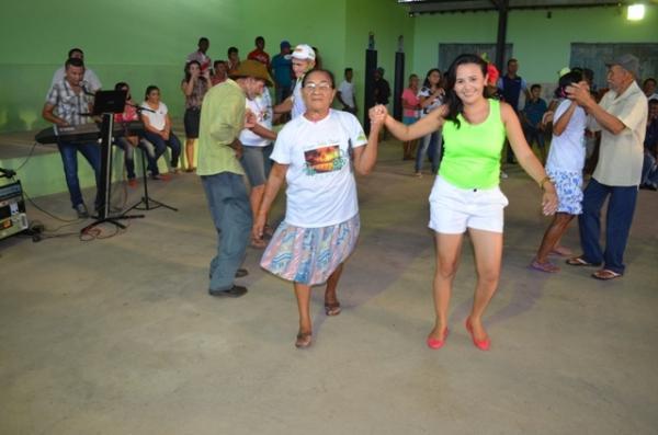 Vera Mendes: Carnaval do idoso é comemorado com muita alegria. - Imagem 19