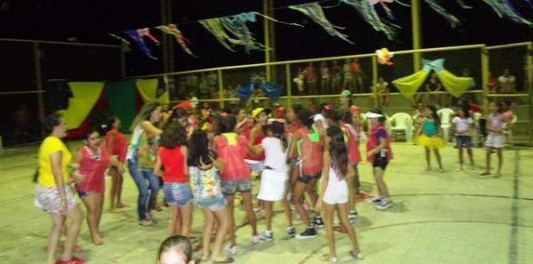 Sexta de carnaval anima Lagoa de São Francisco - Imagem 2