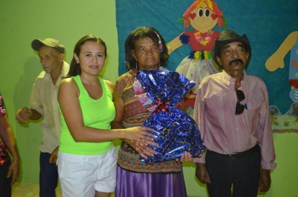 Vera Mendes: Carnaval do idoso é comemorado com muita alegria. - Imagem 7