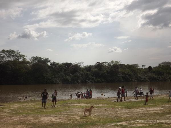 FOTOS: Primeiro dia de carnaval em Caxingó atrai centenas de foliões no Espraiado - Imagem 2