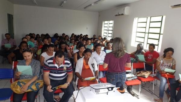 Prefeitura Realiza Capacitação com os Professores da EJA - Imagem 15