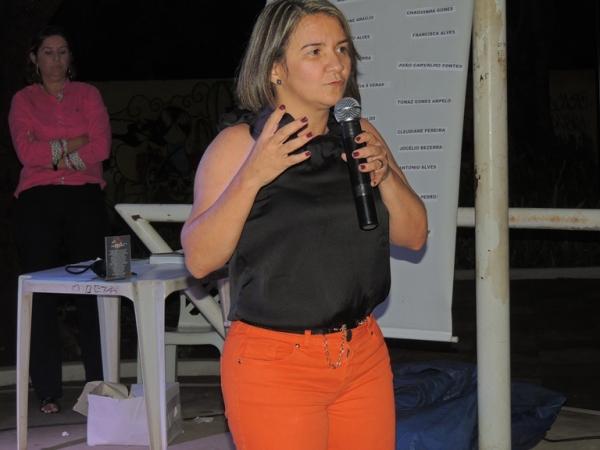 Sarau marca noite de homenagens às mulheres - Imagem 9