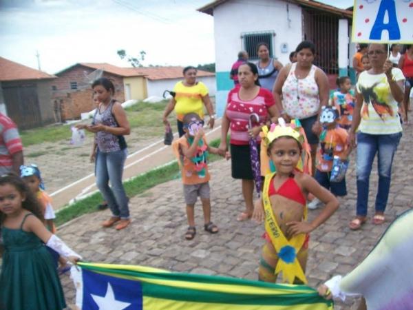 Carnaval da Creche Antonia Gomes Martins - Imagem 16