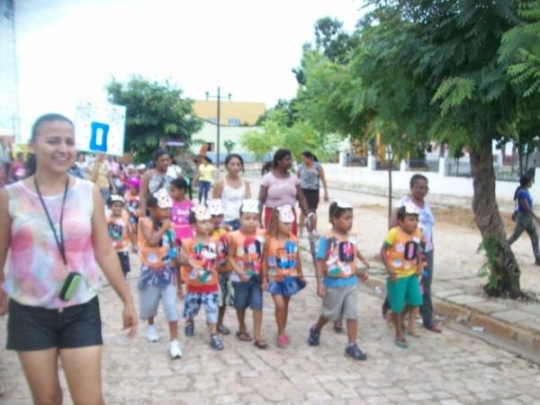 Carnaval da Creche Antonia Gomes Martins - Imagem 1
