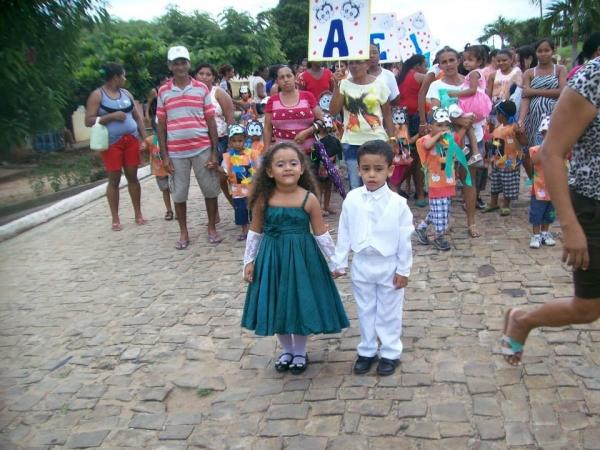 Carnaval da Creche Antonia Gomes Martins - Imagem 31