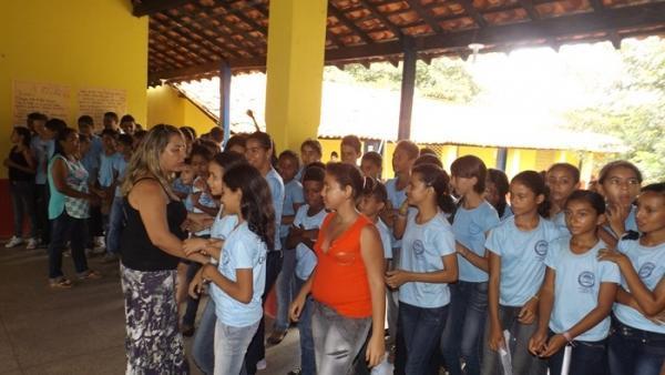 Prefeito Zé Henrique participa da comemoração aos 67 anos da Unidade Escolar Mariinha Andrade e Silva - Imagem 5