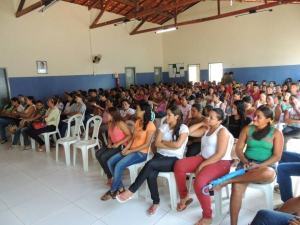 Aula inaugural dos cursos do PRONATEC em parceria com o SENAC em Curralinhos - Imagem 9