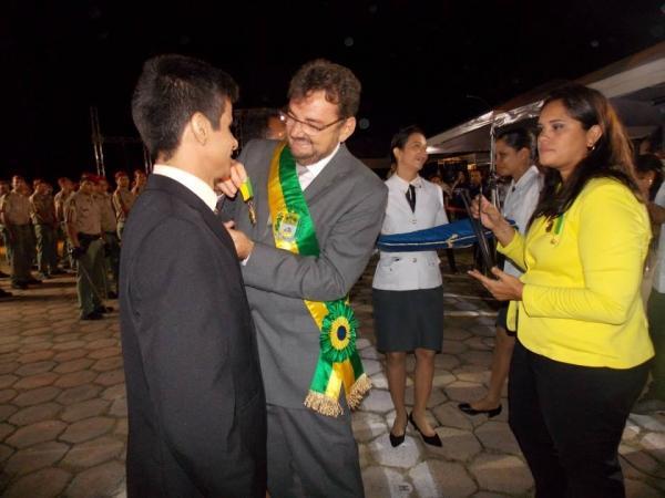Primeira dama Lindyane Batista e Supervisor de Ensino Werbety Ney são condecorados com Medalha Mérito Renascenças em comemoração aos 191 anos da batal - Imagem 16