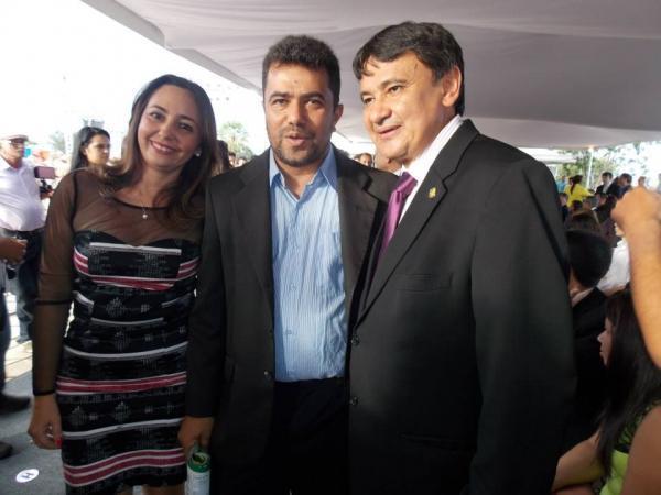 Primeira dama Lindyane Batista e Supervisor de Ensino Werbety Ney são condecorados com Medalha Mérito Renascenças em comemoração aos 191 anos da batal - Imagem 4