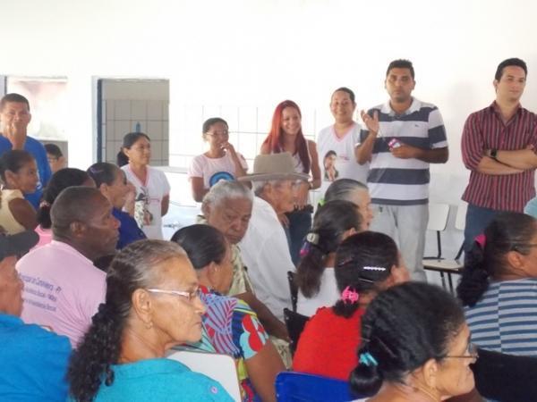 Equipe de saúde realiza palestra para hipertensos e diabéticos em Canavieira - Imagem 13