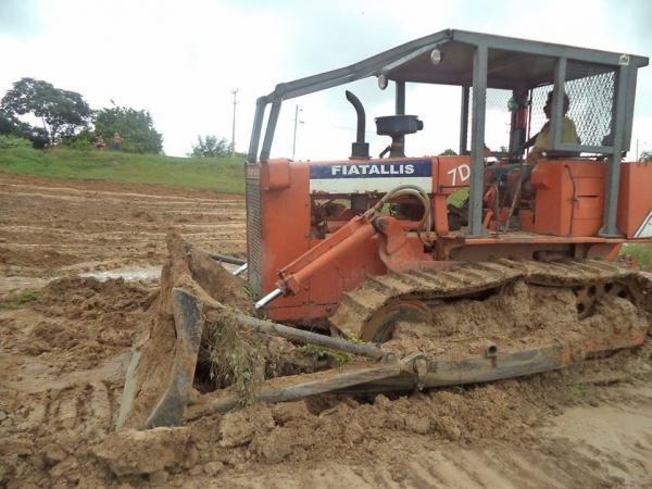 Prefeito Reginaldo manda limpar açude e constrói rua, Buriti do Castelo - Imagem 4
