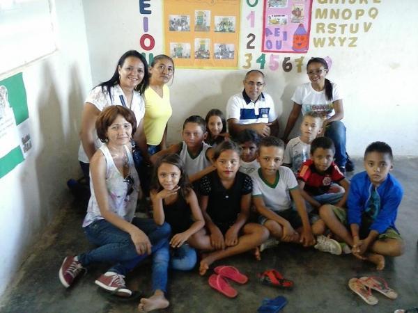 Secretaria de Educação entrega bicicletas aos alunos de localidades - Imagem 8