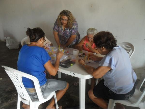 Idosos de Santo Inácio participaram de oficina de Pintura  - Imagem 9