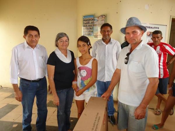 Prefeito Dr.Zé Maria faz entrega de Bicicletas aos Alunos do Interior - Imagem 28