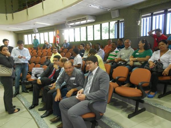 Luiz Neto e Clemilton Queiroz continuam no  poder - Imagem 1