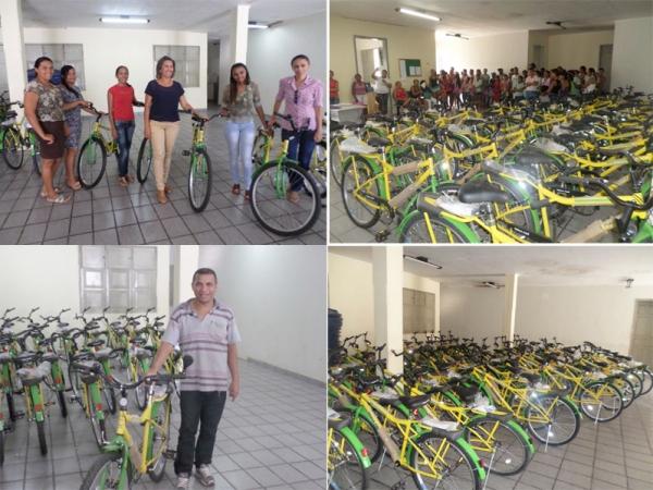 Estudantes de Francinópolis recebem bicicletas do Programa Pedala Piauí - Imagem 11