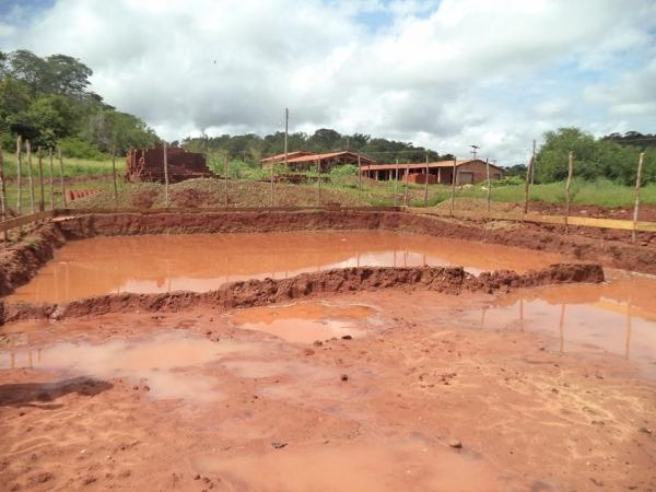 Prefeito Reginaldo do Simão da início a construção da Escola Municipal - Imagem 7