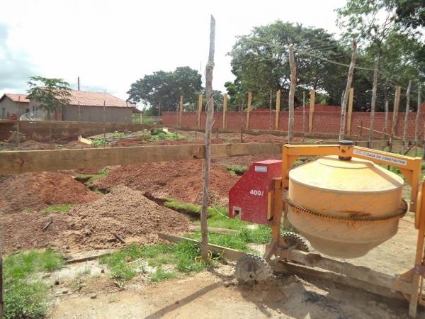 Prefeito Reginaldo em parceria com o Governo Federal da início a obra para a construção da UBS - Imagem 6