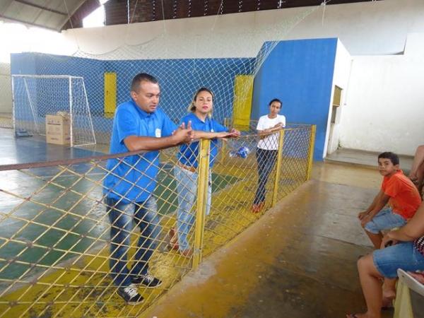 Programa 2 Tempo realiza distribuição de Camisetas - Imagem 9